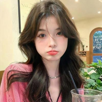 来自火星的蜜拉海报